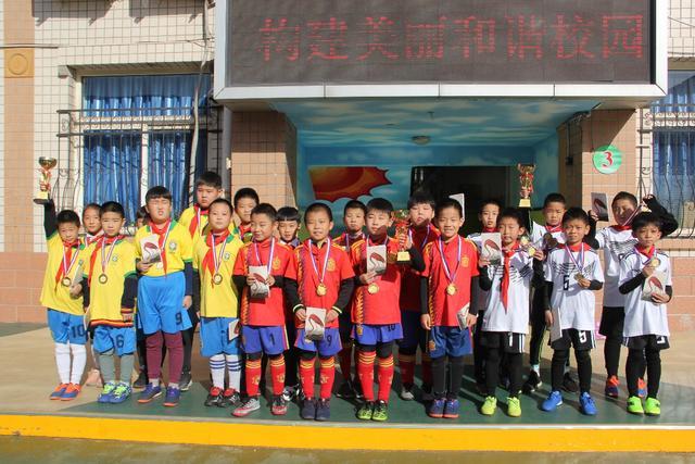 热身赛暴露问题 中国男篮与教练契合度成疑